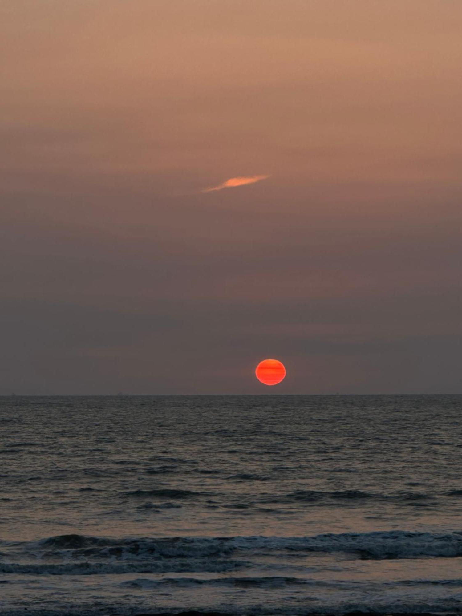 En Ocean Infinity Pool Villa Overlooking Sea ,Beach Touch Alibag Exterior photo