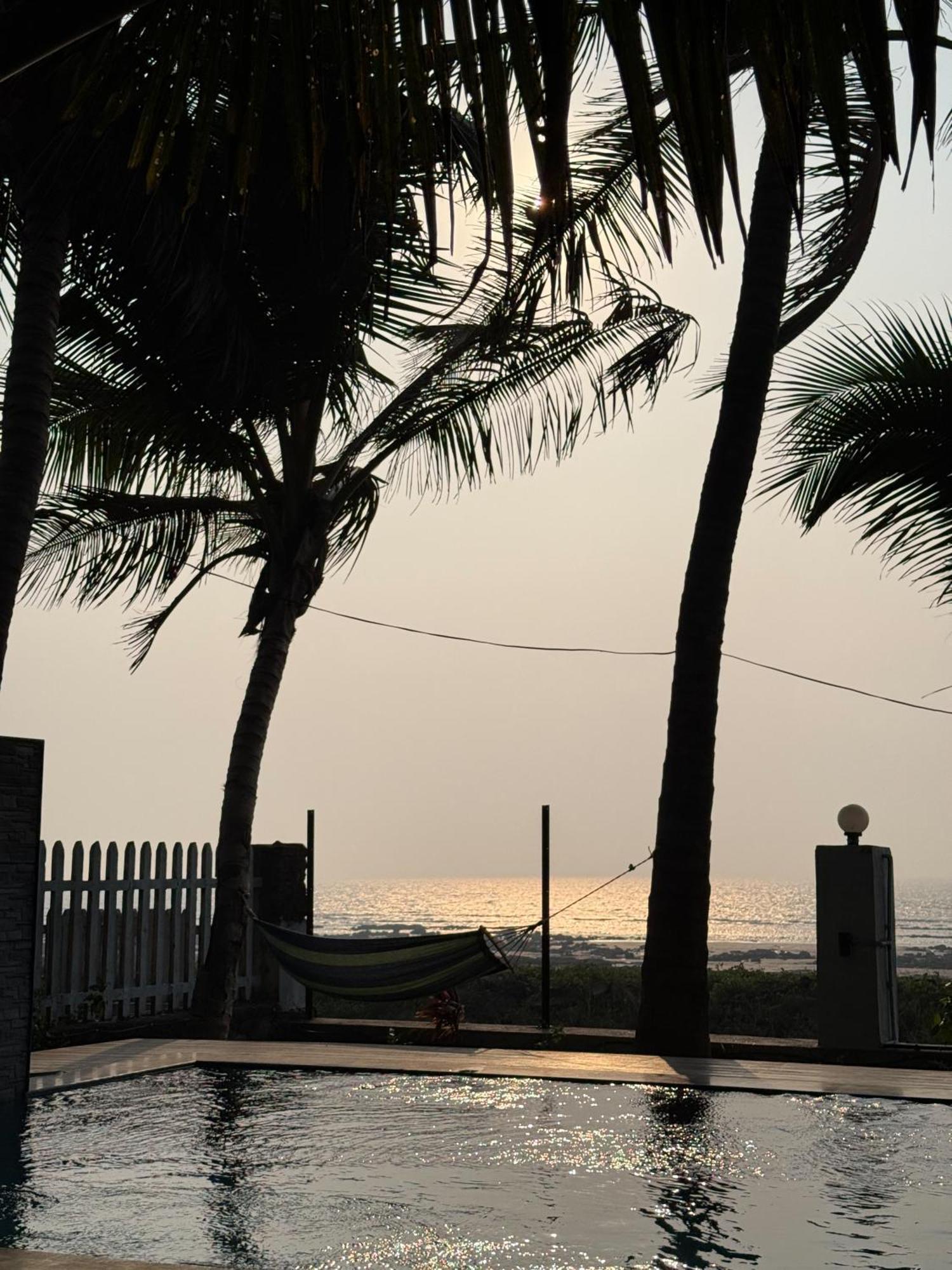 En Ocean Infinity Pool Villa Overlooking Sea ,Beach Touch Alibag Exterior photo